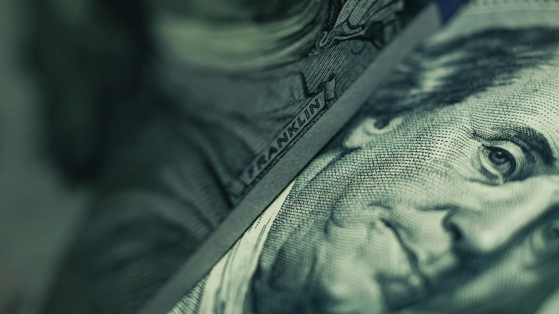 Hedging US fiscal and tariff risks