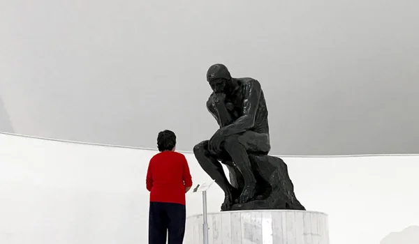 Market thinking, fast and slow