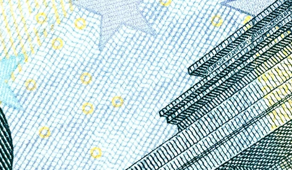 Optimal portfolios in a low yield world